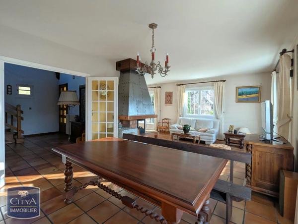 Maison à vendre 9 pièces 209.8m²