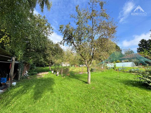 Saint-Genis-Pouilly (01630) TERRAIN CONSTRUCTIBLE 781 M2