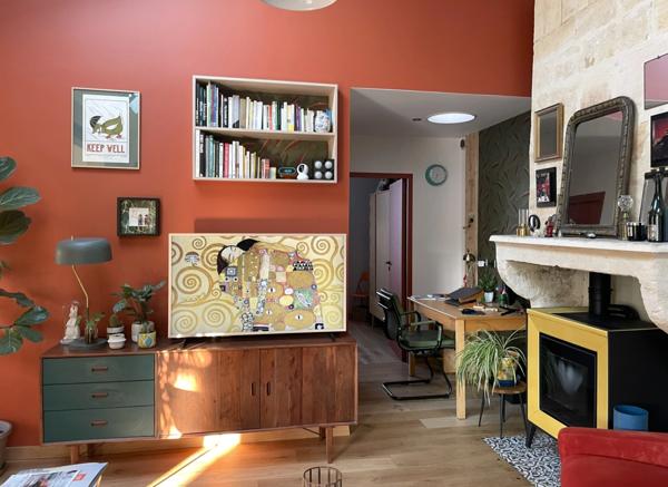 BEGLES (33) - COUP DE COEUR - MAISON RÉNOVÉE PAR ARCHITECTE - POSSIBILITE D'EXTENSION - GARAGE - DANS IMPASSE AU CALME