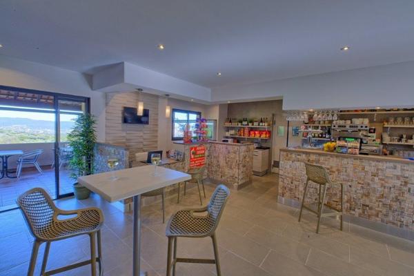 Saint-Florent (20217) Auberge restaurant à 15 minutes de Saint-Florent et à deux pas du chemin de la plage de Saleccia !!!!