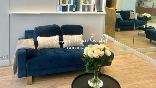 Avenue Montaigne – Appartement calme et rénové