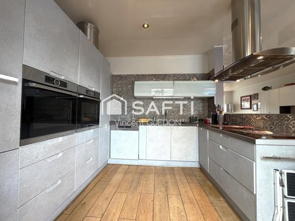 MAISON 4 chambres – PISCINE – GARAGE