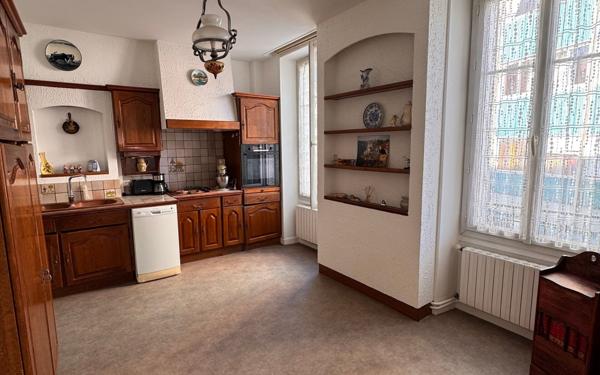 Appartement à vendre    5 pièces •  Nevers