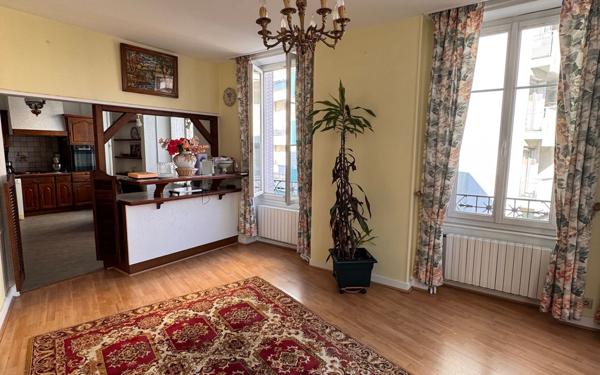Appartement à vendre    5 pièces •  Nevers