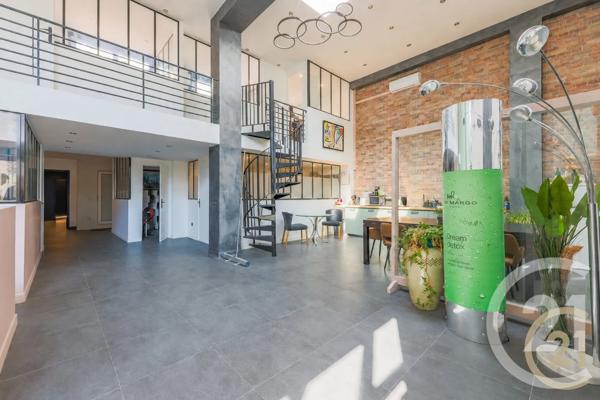Immeuble à vendre  416 m 2   MALAKOFF  - 92