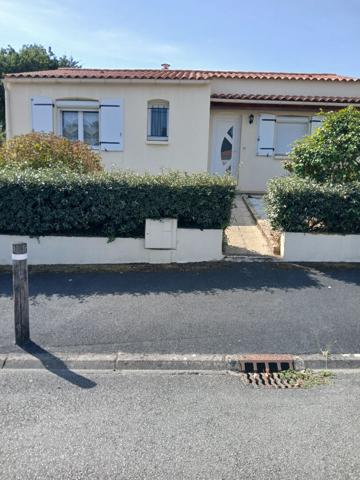 MAISON 3 PIECES PROCHE CENTRE VILLE, Les achards 85150