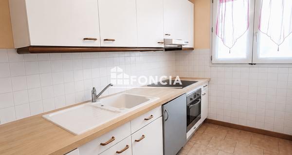 À vendre Appartement 4 pièces 75.37 m² - Saint-laurent-du-var 06700